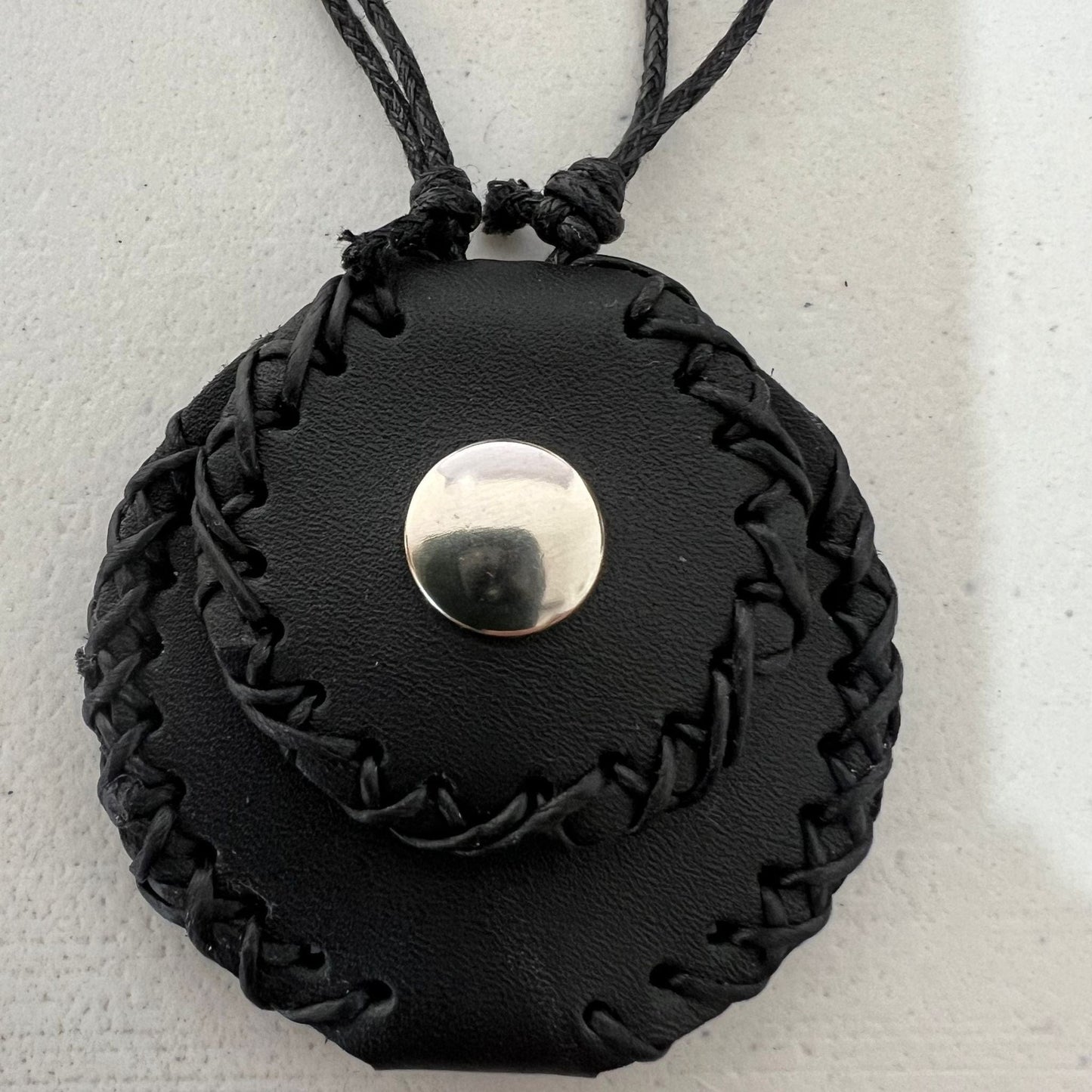 Black Leather Locket Necklace Photo Coin Purse Pendant Cord Chain Holiday Travel