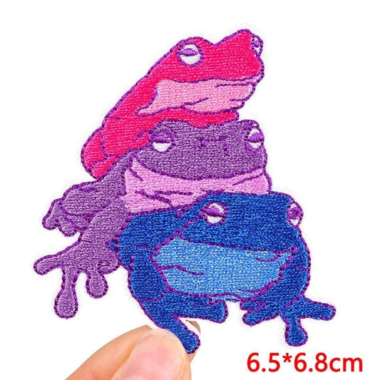 Frogs Patch Embroidered Badge Iron Sew On Cloth Embroidery Crafts Applique Motif