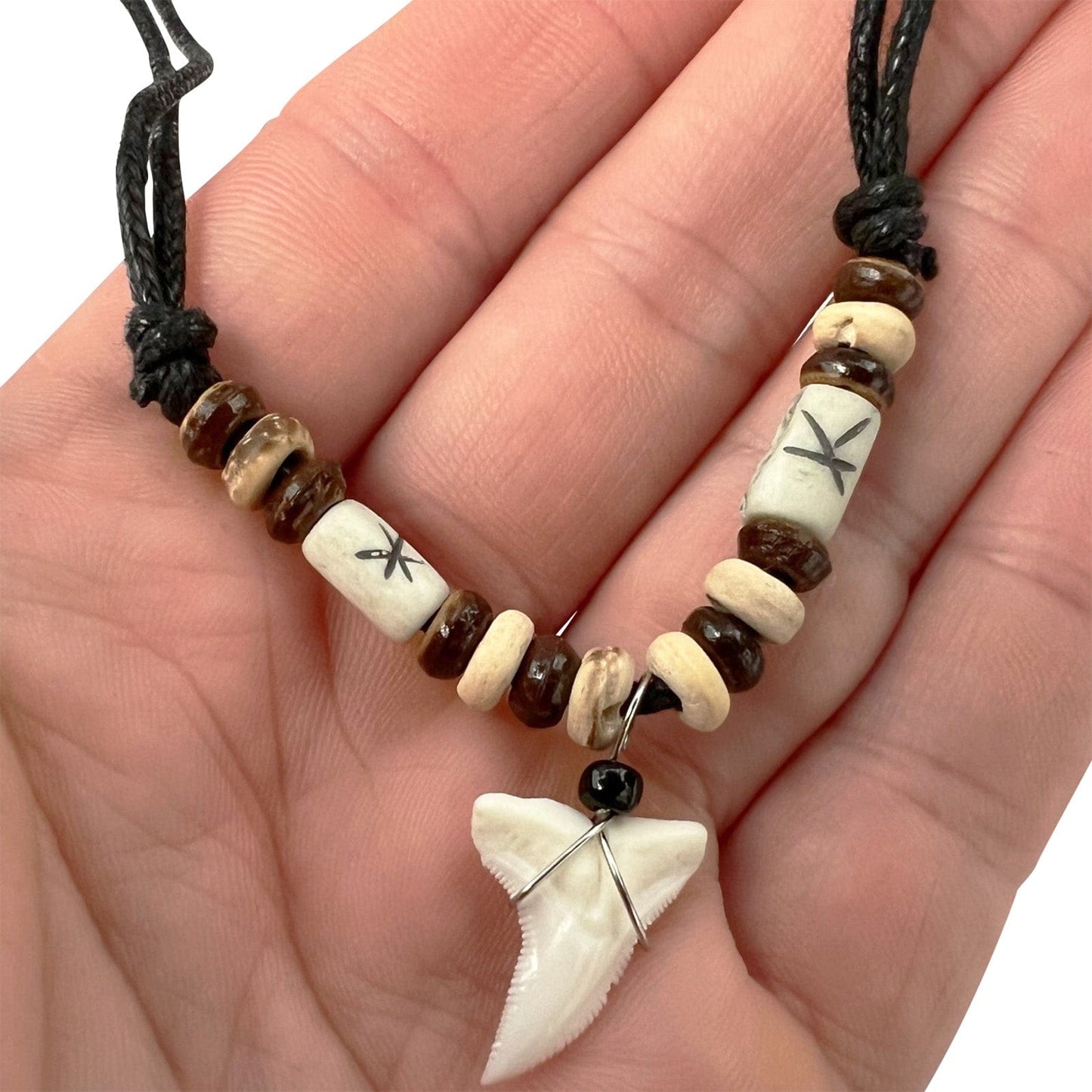 Imitation Resin Shark Tooth Pendant Necklace Wooden Beads Chain Mens Womens Guys Kids Jewellery