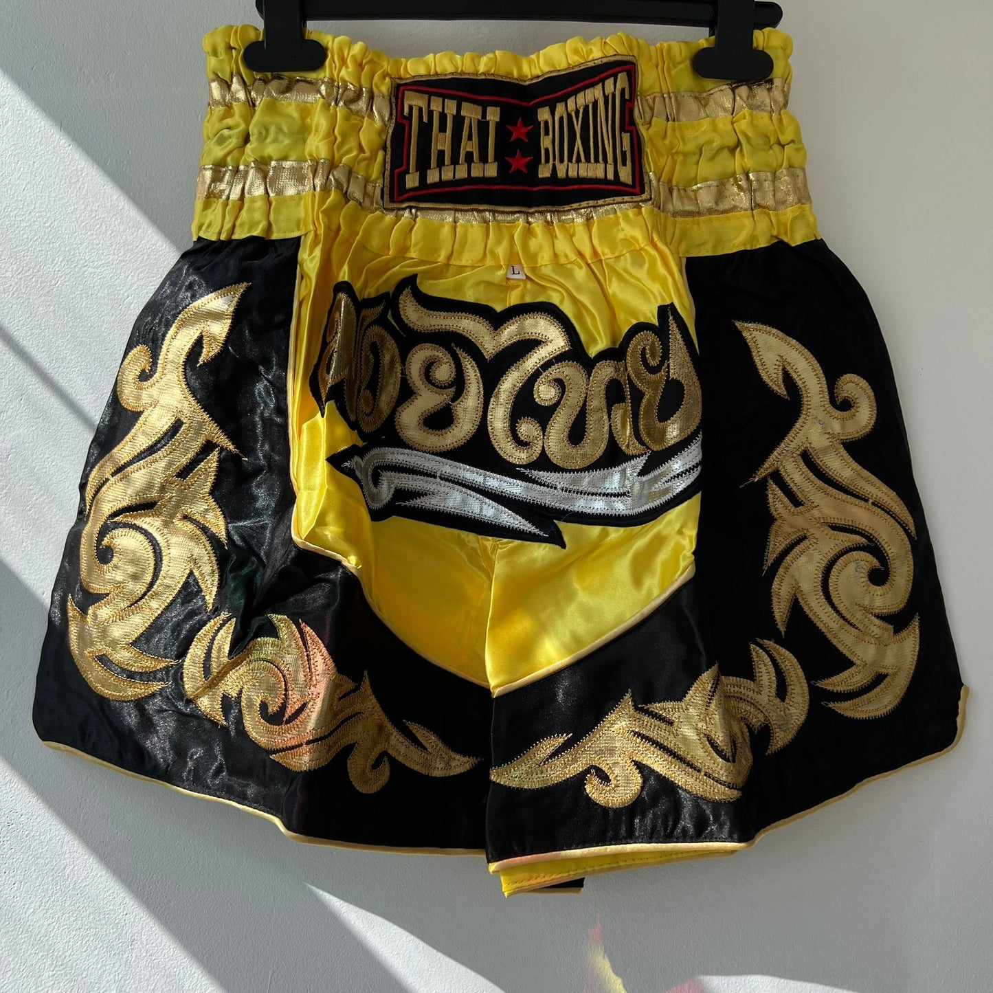 Muay Thai Boxing Shorts Size Medium Yellow Black Mens Ladies UFC MMA Kick Boxing