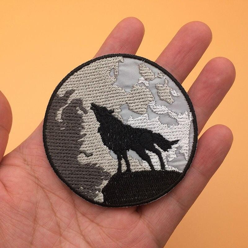 products/2-x-wolf-howling-moon-patches-iron-on-sew-on-embroidered-badges-embroidery-appliques-motifs-15711172755521.jpg