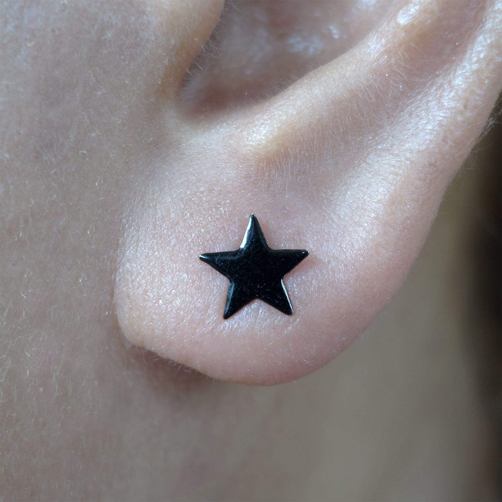 Pair of 925 Sterling Silver Black Star Earrings Ear Studs Girls Ladies Jewellery