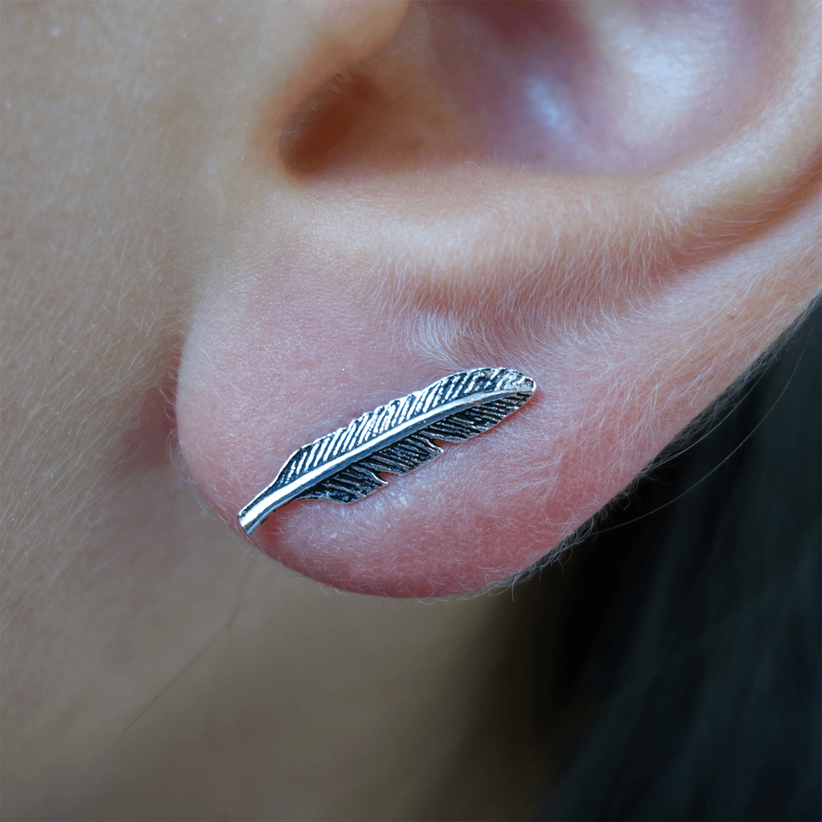 Pair of 925 Sterling Silver Feather Earrings Ear Studs Ladies Womens Jewellery
