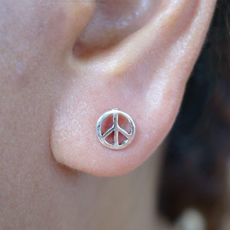products/pair-of-925-sterling-silver-peace-sign-earrings-ear-studs-symbol-stud-jewellery-14877840998465.jpg