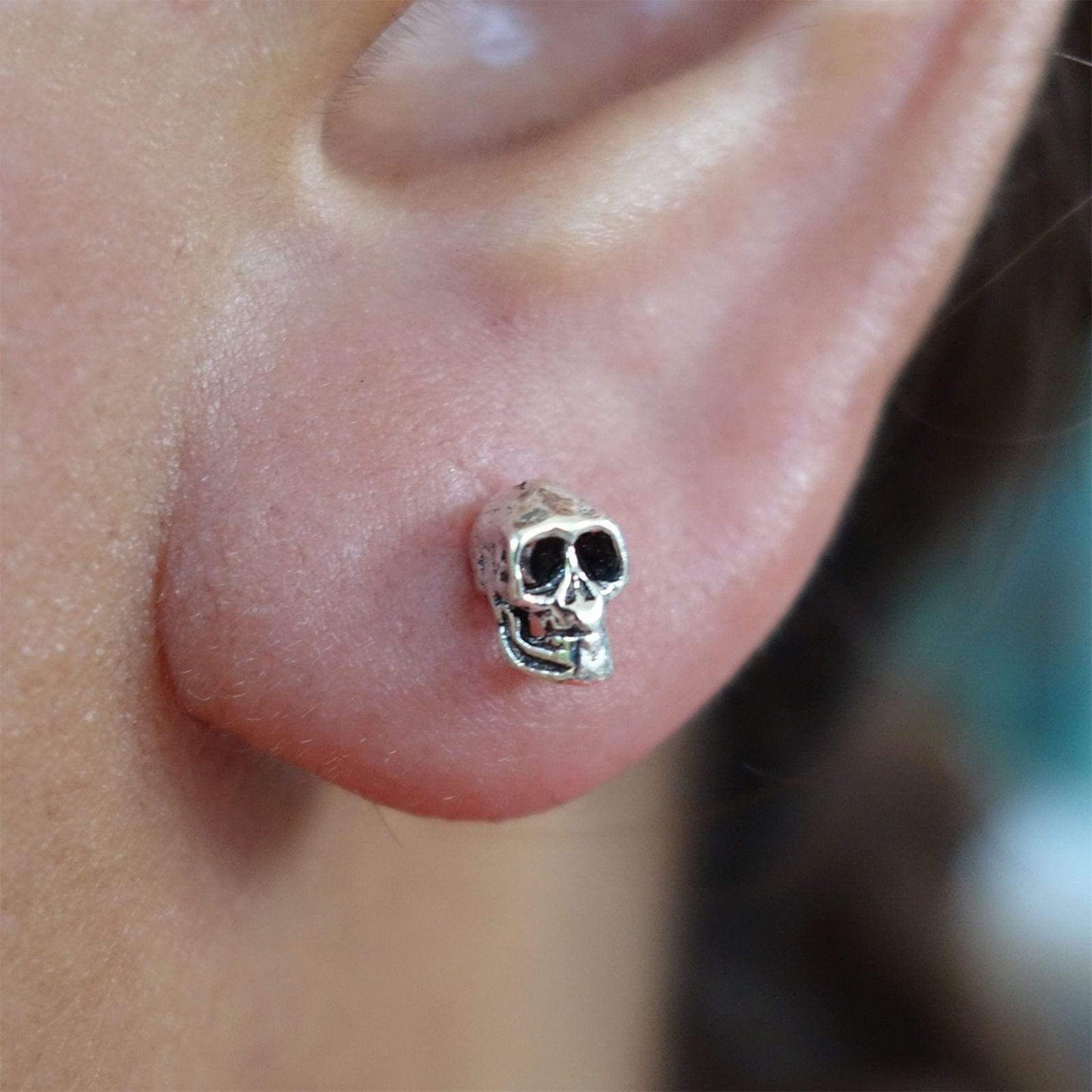 Pair of 925 Sterling Silver Skull Ear Studs Mens Womens Stud Earrings Jewellery Pair of 925 Sterling Silver Skull Ear Studs Mens Womens Stud Earrings Jewellery