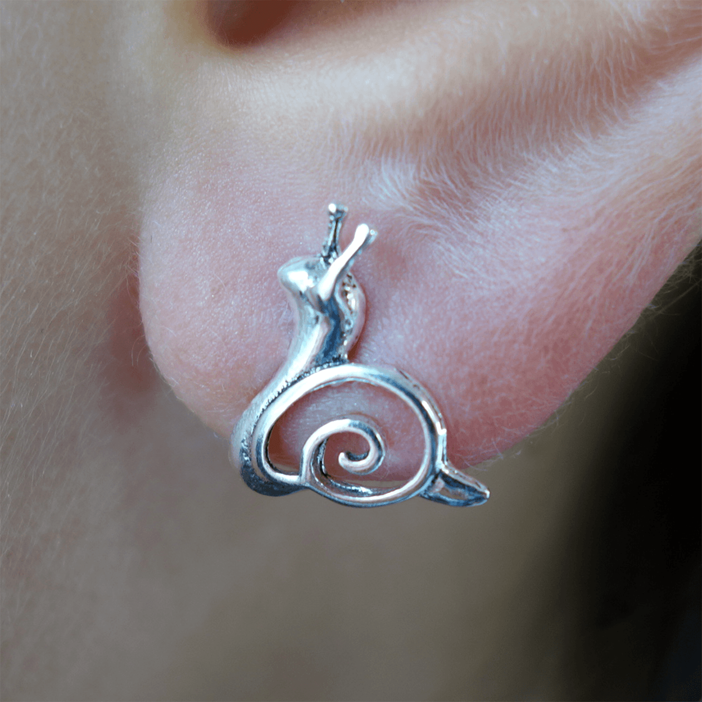 Pair of 925 Sterling Silver Snail Stud Earrings Ear Studs Ladies Girls Jewellery
