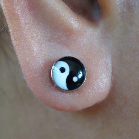 Pair of Yin and Yang Stainless Steel Stud Earrings Barbell Ear Studs Mens Womens Pair of Yin and Yang Stainless Steel Stud Earrings Barbell Ear Studs Mens Womens